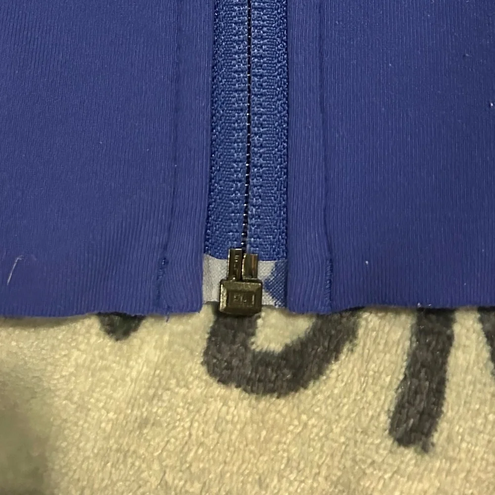 VINTAGE lululemon athletica Purple Zip-Up Jacket - Picture 10 of 10